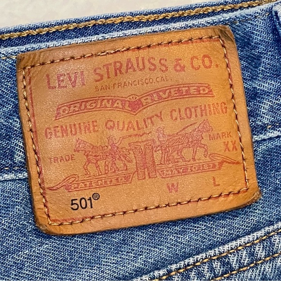 Levi’s Women’s Jean Shorts 501 Premium Denim Button Fly Missing Tags 28 Waist - Picture 13 of 13